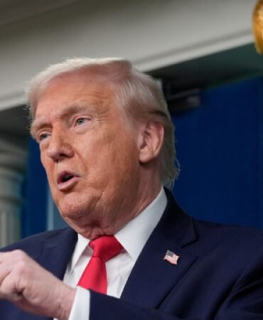 Trump8217tan-NATO8217ya-Sert-Elestiri-8220Yanimizda-Degillerdi8221-featured