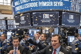 Wall-Street-Gune-Artisla-Basladi-Endekslerde-Iyimser-Seyir-gemini