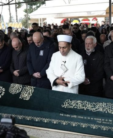 Yapimci-Erol-Kose-son-yolculuguna-huzunle-ugurlandi-featured