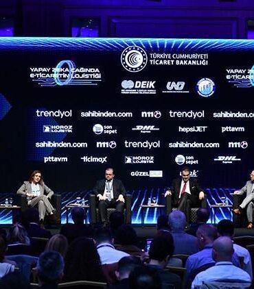 039Yapay-Zeka-Caginda-E-Ticaretin-Lojistigi-Zirvesi039-yogun-katilimla-gerceklesti-featured