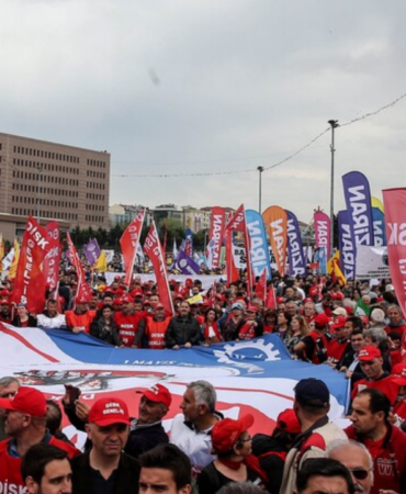 1-Mayis-okullar-tatil-mi-Cuma-gunu-tatil-mi-featured