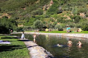 16-kisinin-yasadigi-koyu-yilda-25-bin-turist-ziyaret-ediyor-featured