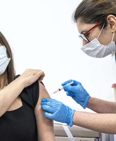 23-Nisan-2026-Persembe-yarin-eczane-ve-saglik-ocaklari-acik-mi-kapali-mi-featured