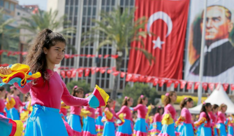 23-Nisan-2026-Persembe-yarin-tatil-mi-okul-var-mi-featured