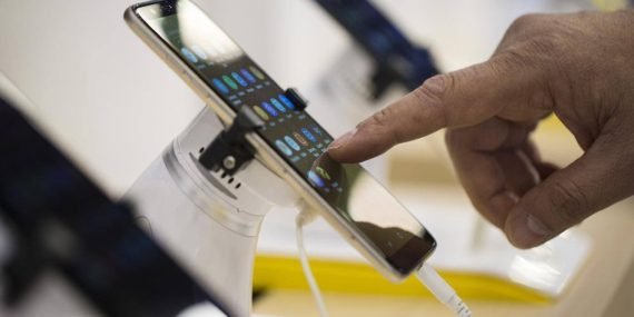 AB'den teknoloji devlerine 'pil ömrü' darbesi: Akıllı telefonlara yeni standartlar geliyor