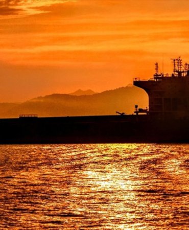 ABD-Iran-baglantili-bir-petrol-tankerine-el-koydu-featured