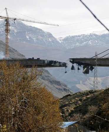 ABD-ve-Israil-Iran8217da-4-kopruyu-vurdu-Demir-yolu-hatti-hedefte-featured