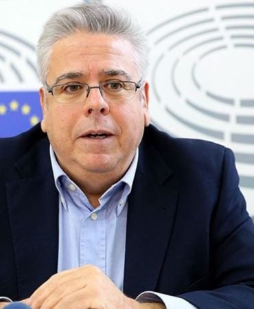 AP-Turkiye-Raportoru-Amor039dan-von-der-Leyen039e-tepki-featured