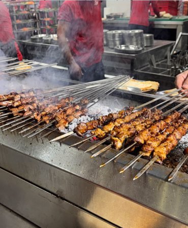 Adana-Portakal-Cicegi-Karnavali-ile-Esnafin-Yuzu-Guldu-featured