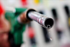 Akaryakitta-Indirim-Ruzgari-Benzine-ve-Mazota-Zamlar-Geri-Alindi-featured