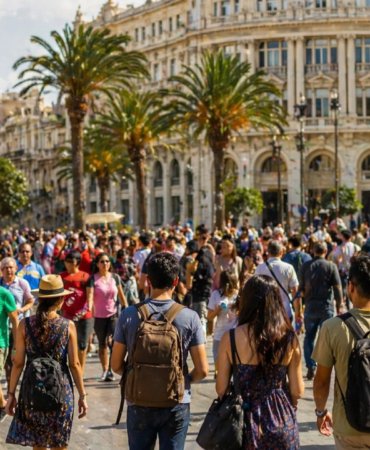 Akdeniz039in-gozde-ulkesinde-039yabanci039-patlamasi-Nufusu-1-yilda-700-bin-artti-featured