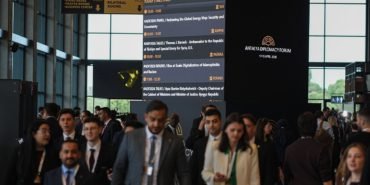 Antalya Diplomasi Forumu yoğun katılımla başladı 4 Antalya-Diplomasi-Forumu-yogun-katilimla-basladi-featured