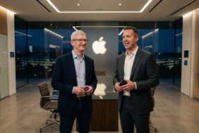 Apple-yeni-liderlik-donemine-guclu-gelir-beklentisiyle-giriyor-featured