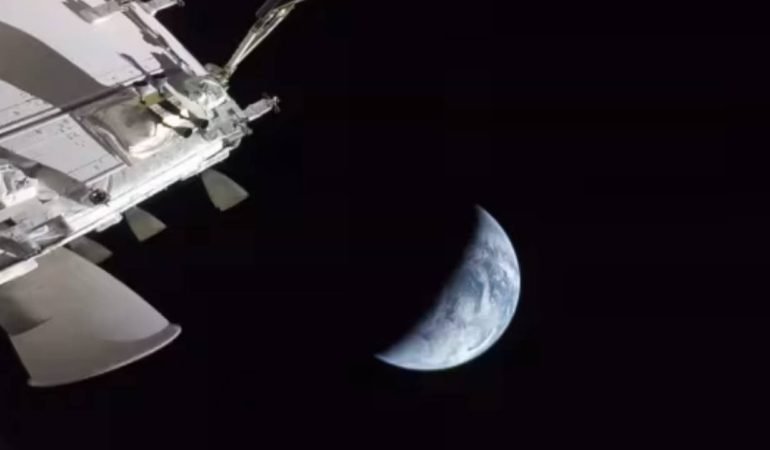 Artemis-II-Murettebati-Tarihi-Yolculuk-Sonrasi-Dunya8217ya-Dondu-featured