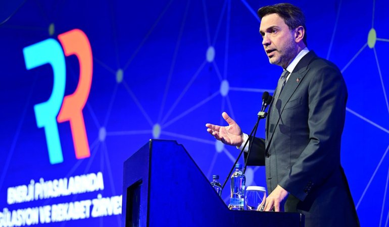 Bakan-Bayraktar-Enerji-alaninda-adeta-buyuk-buhran-ile-karsi-karsiyayiz-featured