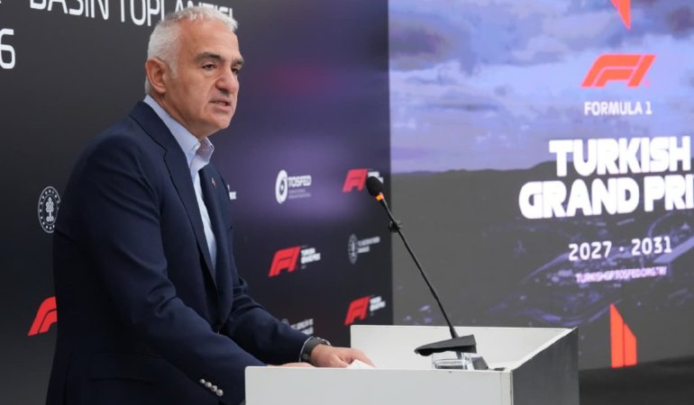Bakan-Ersoy-F1-nitelikli-turisti-varlikli-ziyaretciyi-getirir-featured