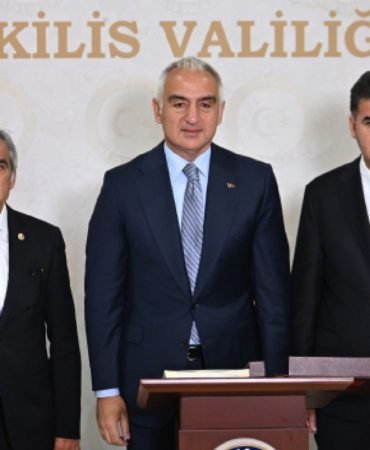 Bakan-Ersoy-Tarihi-Mirasi-Hedef-Alanlar-Adalet-Onunde-Hesap-Verecek-featured