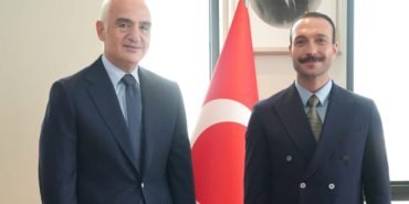 Bakan-Ersoy8217dan-Sanatci-Sevindik8217e-Filistin-Dayanismasi-featured