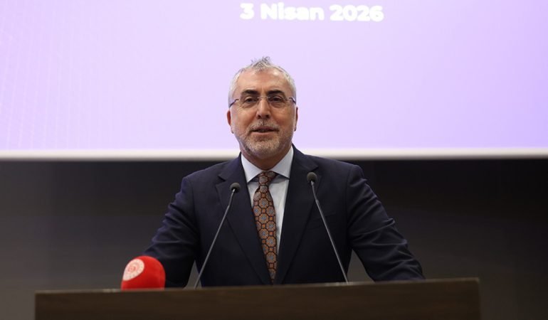 Bakan-Isikhan-GUC-Programini-Acikladi-450-Bin-Genc-Istihdam-Edilecek-featured