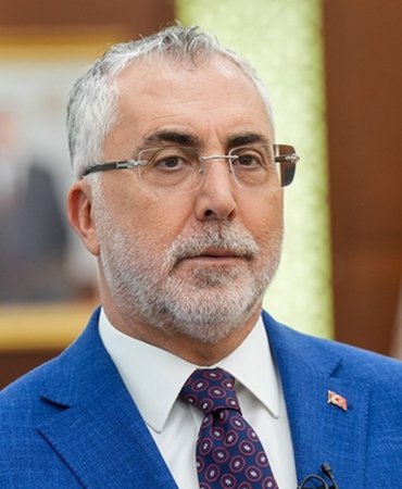 Bakan-Isikhan-Ulusal-Staj-Programinda-hedef-200-bin-ogrenci-featured