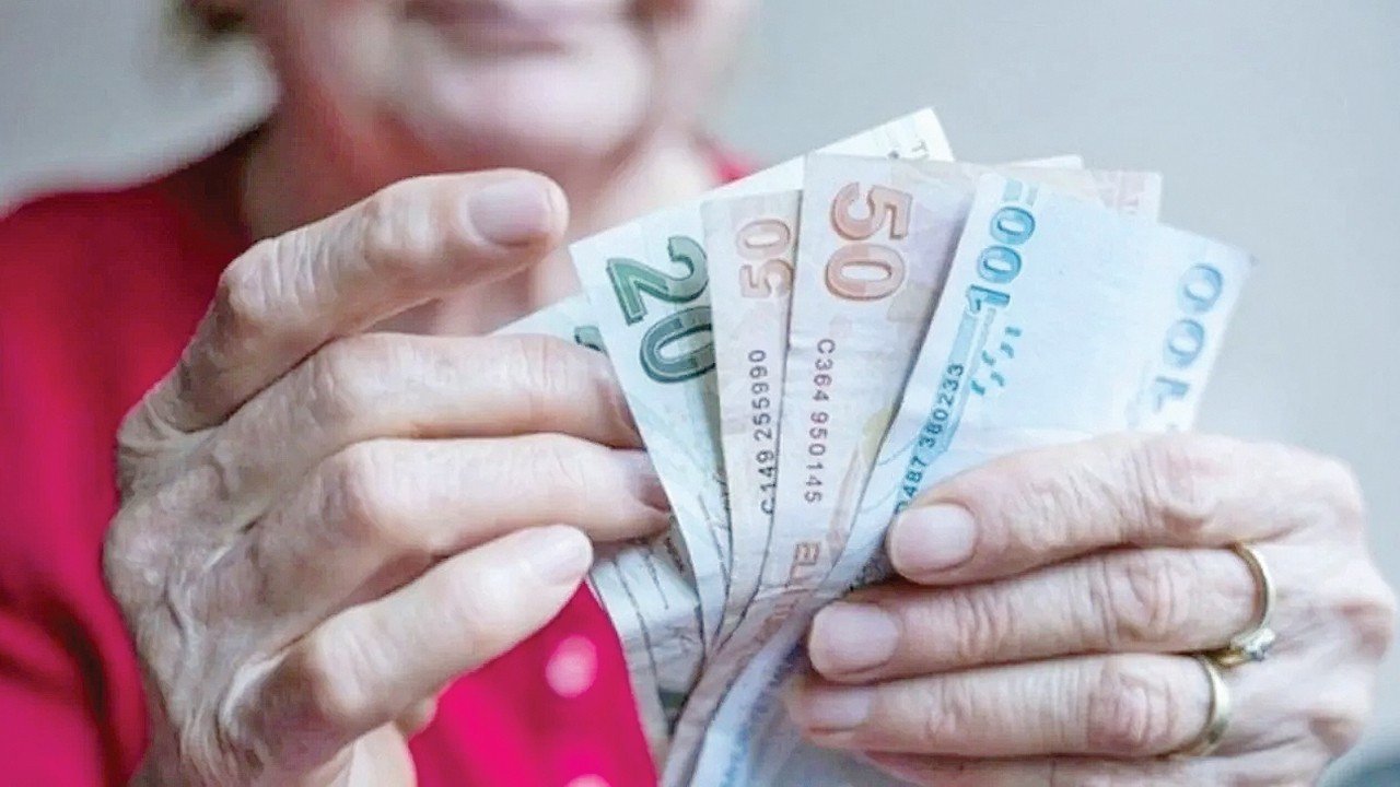 Bakan-Isikhandan-emekli-ikramiyesi-mesaji-featured