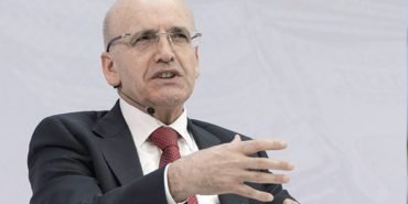 Bakan-Simsek-dunyaya-seslendi-Seyre-tabi-olmak-yerine-iki-alana-yatirim-yapilmali-featured