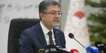 Bakan-Yumakli-Orman-yanginlariyla-mucadelede-havadan-mudahale-kapasitesi-462-tona-cikti-featured