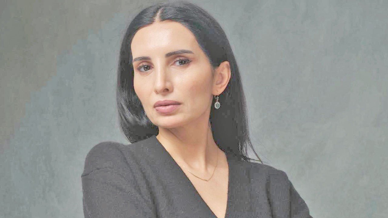 Basak-Sayandan-yeni-roman-Gizem-ve-tarih-ic-ice-featured