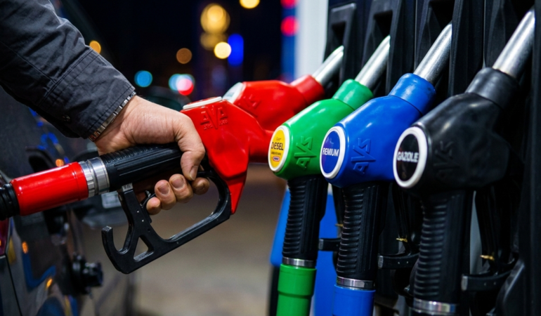 Benzin-ve-motorine-zam-geliyor-featured