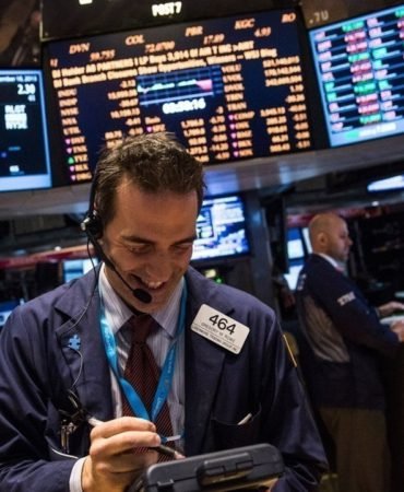 Borsada-Rekor-Tazelemeler-ve-Petrol-Fiyatlarinda-Dusus-featured