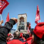 Bu-yil-1-Mayis-hangi-gune-denk-geliyor-1-Mayis-tatil-mi-okul-var-mi-featured