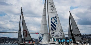 Bulls-Yatirim-Yelkenli-Takimi-Cumhurbaskanligi-7.-Uluslararasi-Yat-Yarislarindan-dort-kupayla-dondu-featured