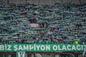 Bursaspor-sampiyon-olarak-1.-Lig039e-yukseldi-featured