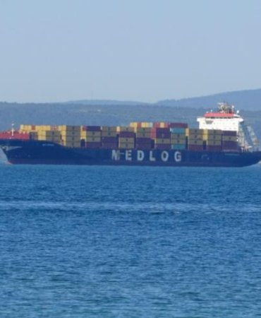 Canakkale-Bogazinda-alarm-202-metrelik-gemi-arizalandi-gecisler-durduruldu-featured