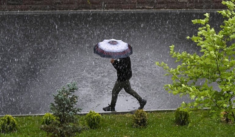 Cok-sayida-il-icin-kuvvetli-saganak-uyarisi-Yurt-genelinde-etkili-olacak-featured