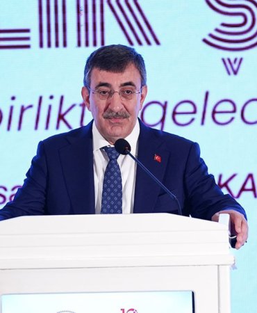 Cumhurbaskani-Yardimcisi-Yilmaz-Uzun-Sureli-Bakim-Sigortasi-icin-calismalar-suruyor-featured