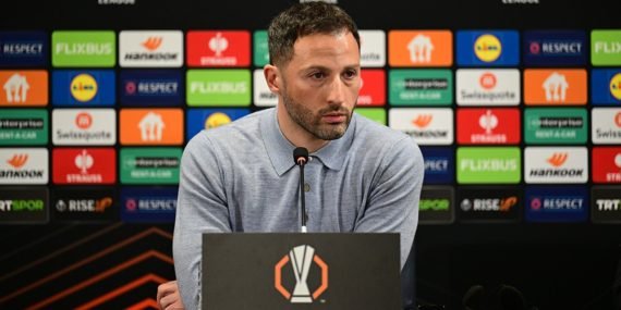 Domenico Tedesco'dan maç sonu açıklama: Asla pes etmeyeceğiz