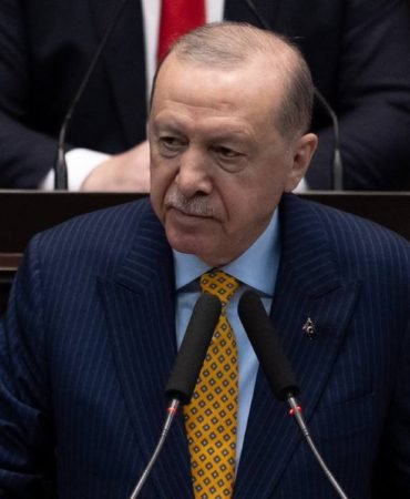 Erdogan039dan-sert-mesaj-Hicbir-guc-bize-parmak-sallayamaz-featured