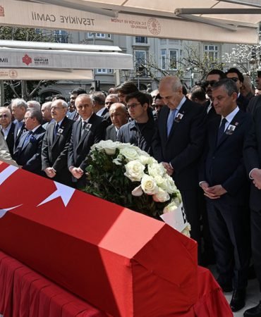 Eski-Meclis-Baskani-Cindoruk8217a-Veda-featured