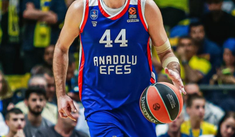 EuroLeague039den-Anadolu-Efes039e-para-cezasi-featured