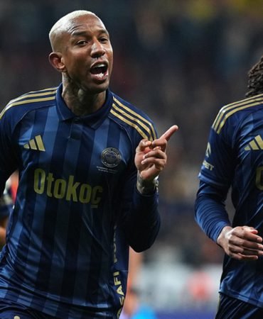 Fenerbahce8217den-Kayserispor8217a-Agir-Darbe-4-0-featured