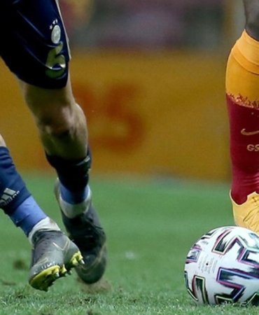 Galatasaray-Fenerbahçe derbisinin ilk 11'leri belli oldu 17 Galatasaray-Fenerbahce-derbisinin-ilk-11039leri-belli-oldu-featured