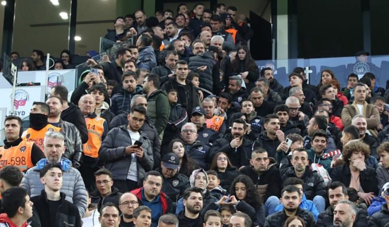 Genclerbirligi-8211-Galatasaray-macinda-VIP-tribunde-izdiham-featured