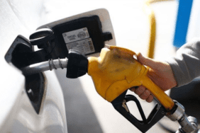 Guncel-Akaryakit-Fiyatlari-Benzin-ve-Motorine-Yeni-Zam-Gelecek-mi-featured