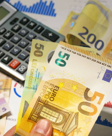 Hizmet-sektoru-zayifladi-Euro-Bolgesinde-buyume-durdu-featured