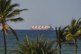 Hurmuzde-LNG-gemilerinden-039U039-donusu-featured