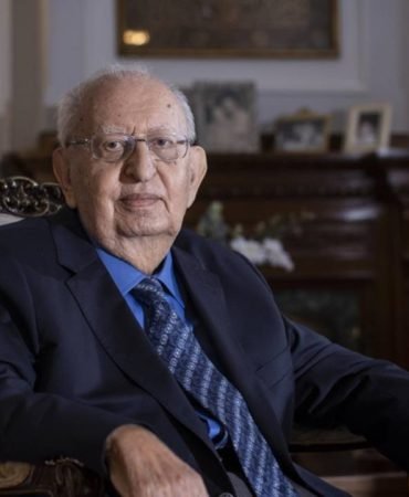 Husamettin-Cindoruk-Vefat-Etti-featured