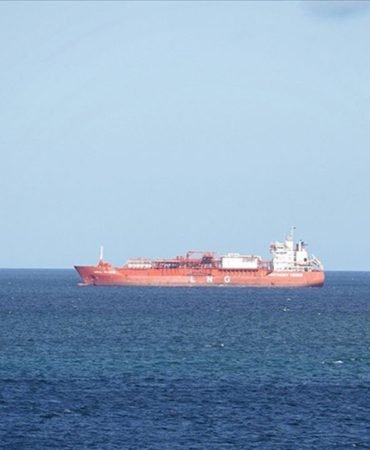 Iran8217dan-Hurmuz-Mesaji-Dusmanla-Baglantili-Gemilere-Yasak-featured