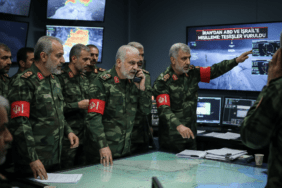 Irandan-ABD-ve-Israile-Misilleme-Kritik-Tesisler-Vuruldu-gemini