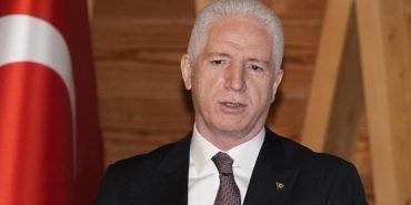 İstanbul Valisi Gül’den uyarı: Panik amaçlı paylaşımlara yasal işlem başlatıldı 8 Istanbul-Valisi-Gulden-uyari-Panik-amacli-paylasimlara-yasal-islem-baslatildi-featured